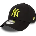 justerbar-svart-bojd-keps-med-gult-new-york-yankees-mlb-logo-9forty-league-essential-fran-new-era