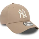 kepsar-curva-brun-justerbart-band-claro-9forty-league-essential-fran-new-york-yankees-mlb-av-new-era