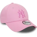 rosa-justerbar-bojd-keps-med-rosa-logotyp-9forty-league-essential-new-york-yankees-mlb-fran-new-era