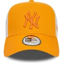 new-era-new-york-yankees-mlb-a-frame-league-essential-orange-och-vit-truckerkeps-med-orange-logotyp