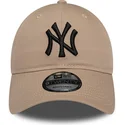 new-era-new-york-yankees-mlb-9twenty-league-essential-brun-justerbar-bojd-keps-med-svart-logotyp