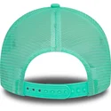 vit-och-gron-truckerkeps-for-kvinnor-a-frame-foam-front-fran-miami-surf-club-florida-av-new-era
