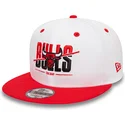 vit-och-rod-platt-keps-snapback-9fifty-white-crown-fran-chicago-bulls-nba-av-new-era