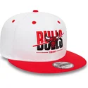vit-och-rod-platt-keps-snapback-9fifty-white-crown-fran-chicago-bulls-nba-av-new-era