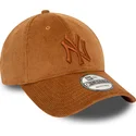 justerbar-brun-bojd-keps-9forty-cord-new-york-yankees-mlb-fran-new-era