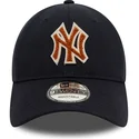 marinbla-justerbar-bojd-keps-med-brunt-logo-9twenty-boucle-new-york-yankees-mlb-fran-new-era