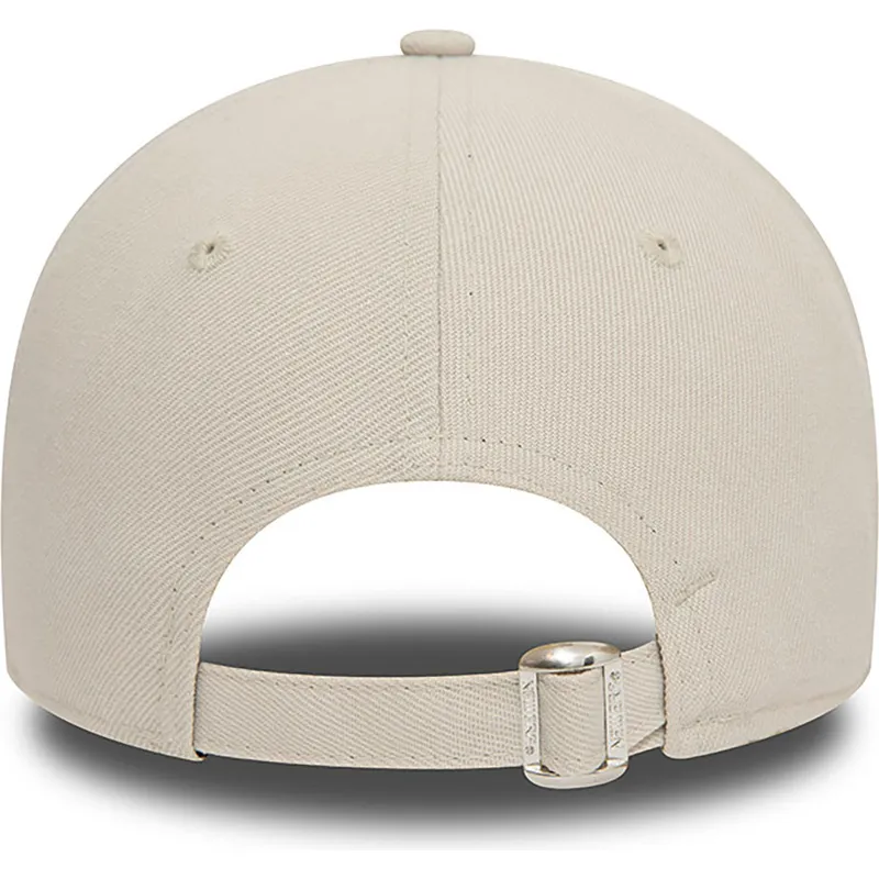 beige-justerbar-bojd-keps-med-brunt-los-angeles-dodgers-logotyp-9twenty-boucle-mlb-fran-new-era