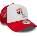 vit-och-rod-a-frame-truckerkeps-med-daffy-anka-och-pelle-gris-looney-tunes-fran-new-era