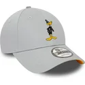 kepsar-curva-gra-justerbart-band-9forty-character-fran-pato-lucas-looney-tunes-av-new-era