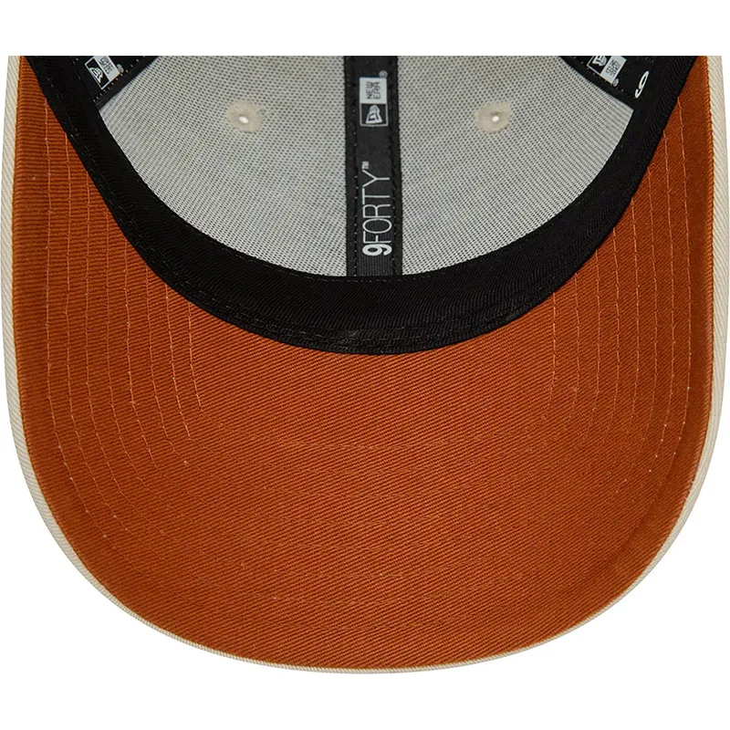 kepsar-curva-beige-justerbart-band-9forty-character-de-diablo-fran-tasmania-looney-tunes-av-new-era