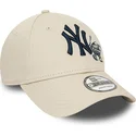 kepsar-curva-beige-justerbart-band-9forty-food-character-fran-new-york-yankees-mlb-av-new-era