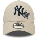 kepsar-curva-beige-justerbart-band-9forty-food-character-fran-new-york-yankees-mlb-av-new-era