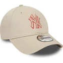 bojd-beige-justerbar-keps-9forty-team-outline-fran-new-york-yankees-mlb-av-new-era