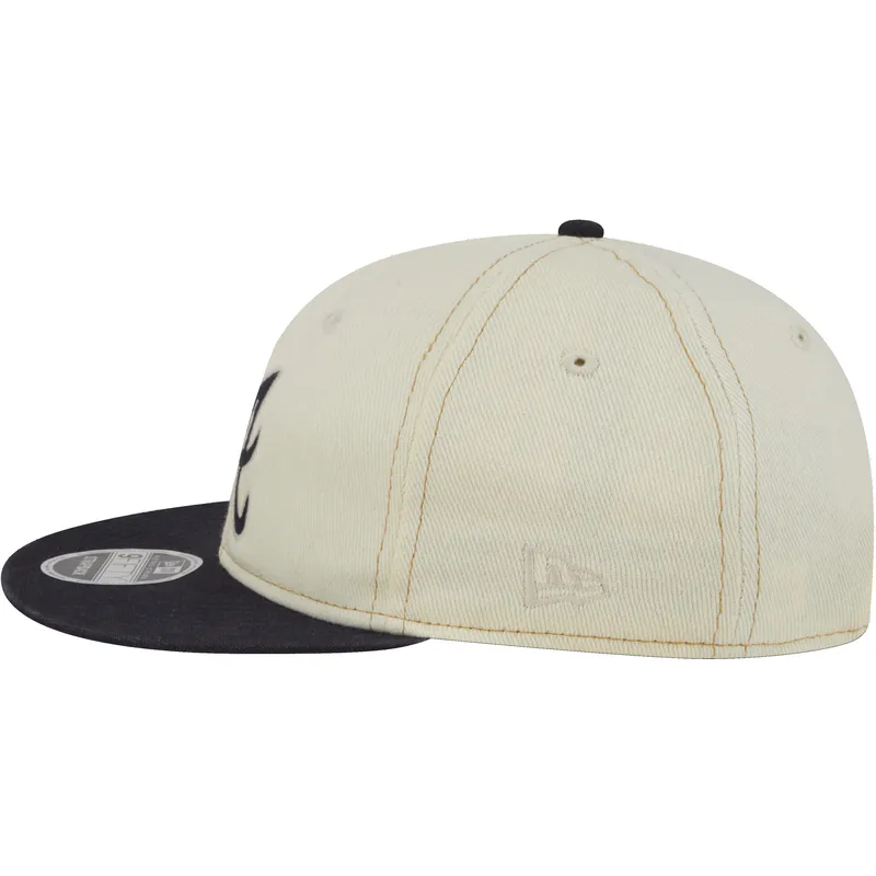 beige-och-marinbla-9fifty-retro-crown-denim-platt-keps-fran-atlanta-braves-mlb-av-new-era