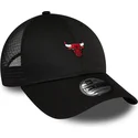 svart-justerbar-9forty-chicago-bulls-nba-home-field-truckerkeps-fran-new-era