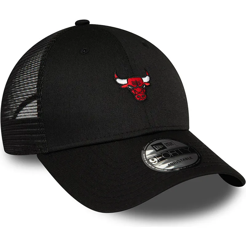 svart-justerbar-trucker-keps-9forty-home-field-fran-chicago-bulls-nba-av-new-era