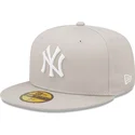 beige-anpassad-59fifty-league-essential-platt-keps-new-york-yankees-mlb-fran-new-era