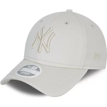 Ny Era Böjd Brim Kvinnor Grå Logo 9FORTY Tonal New York Yankees MLB Grå Justerbar Keps