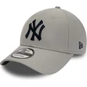 kepsar-curva-gra-justerbart-band-9forty-diamond-era-essential-fran-new-york-yankees-mlb-av-new-era