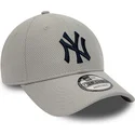 kepsar-curva-gra-justerbart-band-9forty-diamond-era-essential-fran-new-york-yankees-mlb-av-new-era