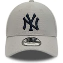 new-york-yankees-mlb-9forty-diamond-era-essential-gra-justerbar-bojd-keps-med-marinbla-logotyp-fran-new-era