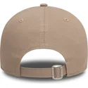 justerbar-ljusbrun-9forty-league-essential-new-york-yankees-mlb-keps-med-bojd-skarm-fran-new-era
