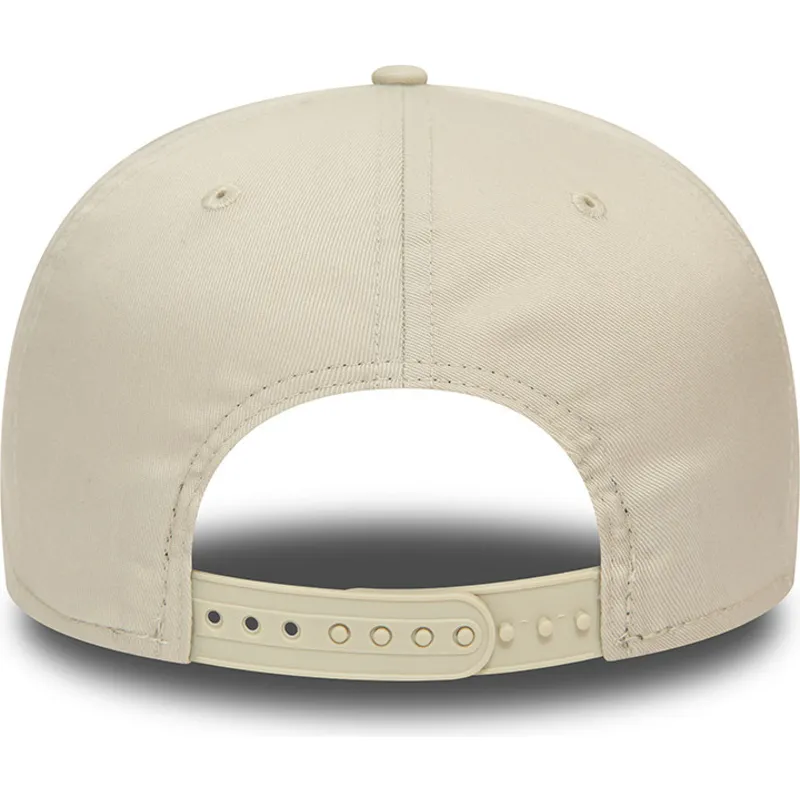 beige-flat-snapback-keps-med-svart-logotyp-9fifty-league-essential-av-new-york-yankees-mlb-fran-new-era