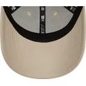 beige-justerbar-bojd-keps-med-ljusbla-logotyp-9forty-league-essential-fran-new-york-yankees-mlb-av-new-era