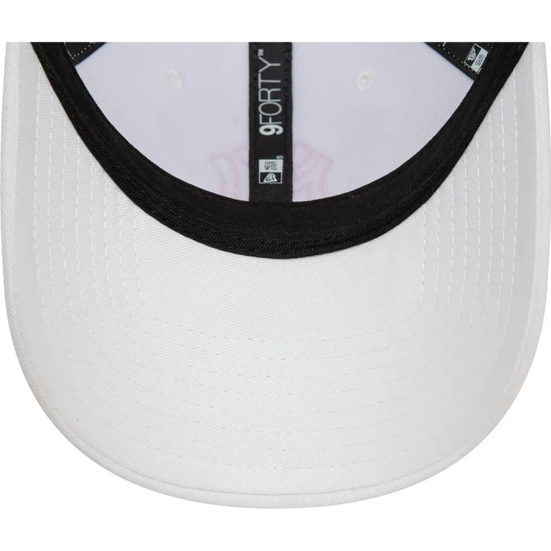 kepsar-curva-vit-justerbart-band-rosa-9forty-team-outline-fran-new-york-yankees-mlb-av-new-era kepsar-curva-vit-justerbart-band-rosa-9forty-team-outline-fran-new-york-yankees-mlb-av-new-era