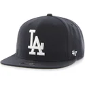 svart-flat-snapback-keps-med-vit-los-angeles-dodgers-mlb-logga-sure-shot-fran-47-brand