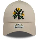 beige-justerbar-kurvkeps-for-kvinnor-9forty-floral-new-york-yankees-mlb-fran-new-era