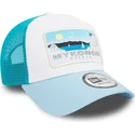 vit-och-bla-a-frame-summer-mykonos-cities-and-beaches-truckerkeps-fran-new-era