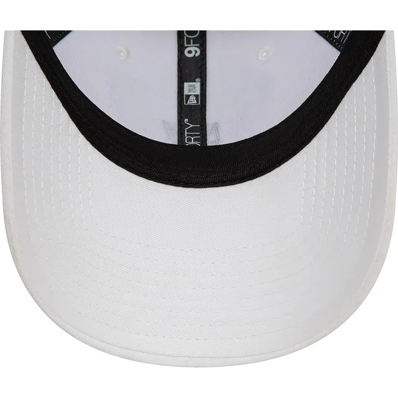 vit-justerbar-kurvad-keps-9forty-fran-new-era