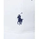 vit-justerbar-bojd-keps-med-bla-logotyp-cotton-terry-classic-sport-fran-polo-ralph-lauren