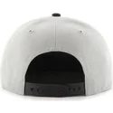 gra-platt-snapback-keps-med-chicago-white-sox-mlb-bokstavslogo-fran-47-brand