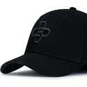 justerbar-svart-bojd-keps-med-svart-logotyp-baseball-peach-fran-oblack