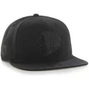 svart-platt-snapback-keps-med-svart-chicago-blackhawks-nhl-logga-fran-47-brand-sure-shot