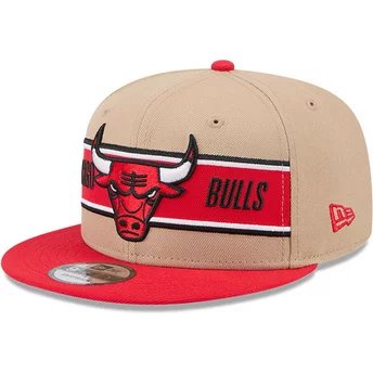 Brun och röd platt snapback 9FIFTY Draft 2024 från Chicago Bulls NBA av New Era