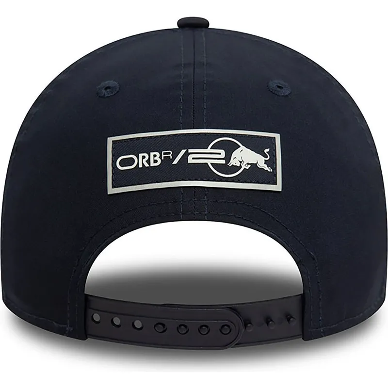 marinbla-kurvad-keps-snapback-sergio-perez-9forty-fran-red-bull-racing-formula-1-av-new-era