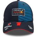 morkbla-snapback-keps-med-bojd-skarm-max-verstappen-9forty-fran-red-bull-racing-formula-1-av-new-era