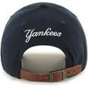 morkbla-bojd-keps-med-litet-new-york-yankees-logo-mlb-clean-up-fran-47-brand