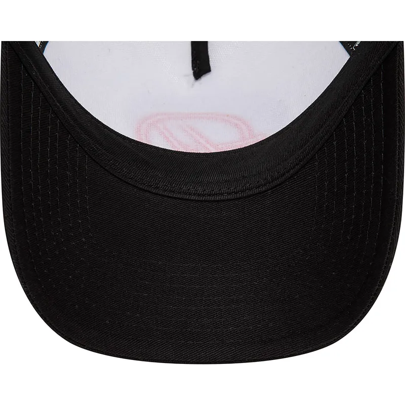 vit-och-svart-trucker-keps-e-frame-fran-haas-f1-team-formula-1-av-new-era