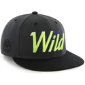 svart-snapback-keps-med-platt-skarm-och-minnesota-wild-nhl-bokstavslogo-fran-47-brand