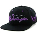 svart-snapback-med-platt-skarm-och-washington-capitals-nhl-logotyp-fran-47-brand