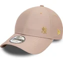 beige-justerbar-bojd-keps-med-guldlogo-9forty-flawless-new-york-yankees-mlb-fran-new-era