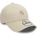 beige-justerbar-bojd-keps-9forty-metallic-pin-new-york-yankees-mlb-fran-new-era