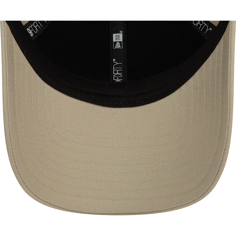 bojd-beige-justerbar-keps-9forty-metallic-pin-new-york-yankees-mlb-fran-new-era