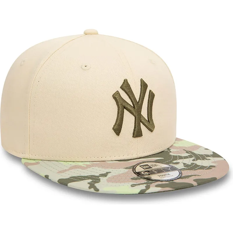 beige-platt-snapbackkeps-med-gront-logo-for-barn-9fifty-contrast-new-york-yankees-mlb-fran-new-era