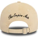 beige-justerbar-bojd-keps-the-empire-state-9twenty-cord-fran-new-york-stader-och-strander-av-new-era