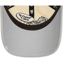 justerbar-beige-och-gra-bojd-keps-9twenty-washed-med-snurre-spratt-looney-tunes-fran-new-era